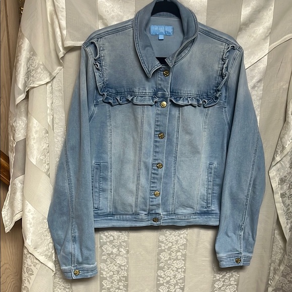 Draper James Ruffle Trim Denim Jacket Women's Size XXL Light Wash Stretchy EUC - Picture 1 of 1